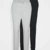 Even&Odd 2er PACK - Slim Fit Joggers - Jogginghose - Mottled Light Grey/black | Damen 1 Even&Odd 2er PACK - Slim Fit Joggers - Jogginghose - Mottled Light Grey/black | Damen -Even&Odd Verkäufe 2023 0c454937c4d54c5d87f45c5b8d30b1cc