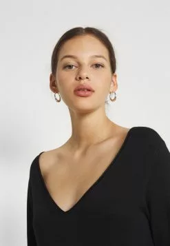 Even&Odd Damen KNIT MAXI V NECK DRESS WITH SLIT - Strickkleid - Black 11 Even&Odd Damen KNIT MAXI V NECK DRESS WITH SLIT - Strickkleid - Black -Even&Odd Verkäufe 2023 0d36701e430e41369fa545bf3e64f2ed