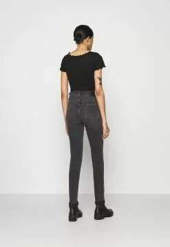 Even&Odd Damen T-Shirt Basic - Black 10 Even&Odd Damen T-Shirt Basic - Black -Even&Odd Verkäufe 2023 2b92324e449646beaa3f67614ed72d4d