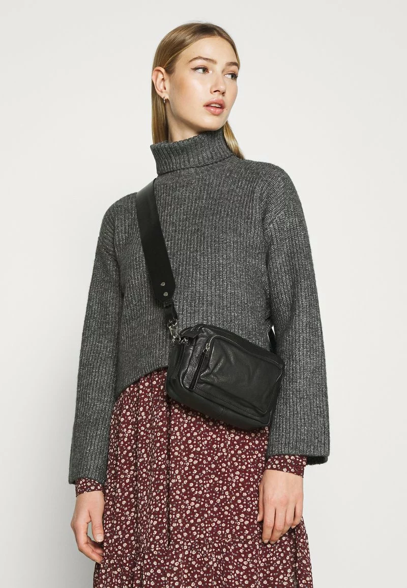 Even&Odd Damen CROPPED BOXY ROLL NECK - Strickpullover - Mottled Dark Grey 7 Even&Odd Damen CROPPED BOXY ROLL NECK - Strickpullover - Mottled Dark Grey – Bild 5
