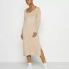 Even&Odd Damen KNIT MAXI V NECK DRESS WITH SLIT - Strickkleid - Camel