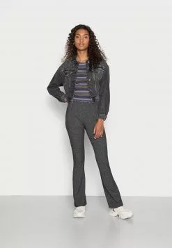 Even&Odd Damen CROPPED CREWNECK LONG SLEEVE - Langarmshirt - Blue -Even&Odd Verkäufe 2023 476475bc084f4cdd9fdedcb6851e5a26