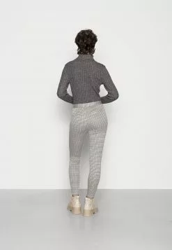 Even&Odd Damen CHECKED LEGGING - Leggings - Hosen - Brown Black 9 Even&Odd Damen CHECKED LEGGING - Leggings - Hosen - Brown Black -Even&Odd Verkäufe 2023 4e2b6653d4c74a56a57517a9873a2d13