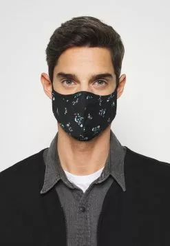 Even&Odd Unisex 3 PACK - Stoffmaske - Black/multi-coloured/green 11 Even&Odd Unisex 3 PACK - Stoffmaske - Black/multi-coloured/green -Even&Odd Verkäufe 2023 5561286f673a49eebf15a5578899115e