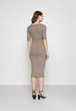Even&Odd Damen STRICK KNITWEAR SET - Bleistiftrock - Taupe 9 Even&Odd Damen STRICK KNITWEAR SET - Bleistiftrock - Taupe -Even&Odd Verkäufe 2023 5e9ba058dc26420ea24664aa4cf324f8