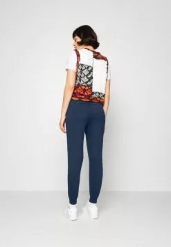 Even&Odd Damen Jogginghose - Dark Blue 9 Even&Odd Damen Jogginghose - Dark Blue -Even&Odd Verkäufe 2023 62f0d7f50ed8414d9d065f45072fccd3