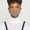 Even&Odd Unisex 3 PACK - Stoffmaske - Multi/brown/black 1 Even&Odd Unisex 3 PACK - Stoffmaske - Multi/brown/black -Even&Odd Verkäufe 2023 63da5671107f4c8d98d9dcebdf8352de