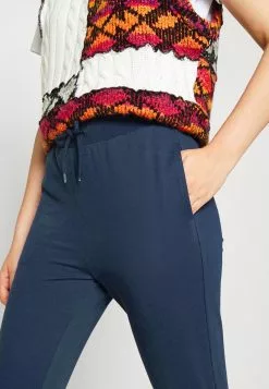 Even&Odd Damen Jogginghose - Dark Blue 11 Even&Odd Damen Jogginghose - Dark Blue -Even&Odd Verkäufe 2023 80b52546a6c942b28c61af09090d11cd