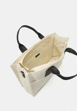 Even&Odd Damen Weekender - Off-white 10 Even&Odd Damen Weekender - Off-white -Even&Odd Verkäufe 2023 8701a8066d66461bae106d24270e52e4