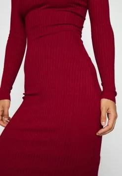 Even&Odd Damen KNIT V NECK MIDI BODYCON DRESS - Etuikleid - Red 13 Even&Odd Damen KNIT V NECK MIDI BODYCON DRESS - Etuikleid - Red -Even&Odd Verkäufe 2023 9b3226959df547ffaff73218a98989f3