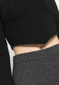 Even&Odd Damen CROPPED LONG SLEEVE WITH POINTY HEM - Langarmshirt - Black -Even&Odd Verkäufe 2023 ab7c119d2c1149c39c87b76e68107561