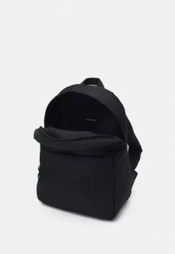 Even&Odd Damen Tagesrucksack - Black 8 Even&Odd Damen Tagesrucksack - Black -Even&Odd Verkäufe 2023 c31b952aa5464770919a7853f68f8f4c