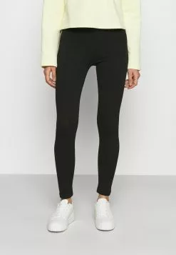 Even&Odd Damen LEGGING AND CYCLE SHORT SET - Shorts - Black -Even&Odd Verkäufe 2023 c69c35ac444c4bc4a667e87d3a11b230