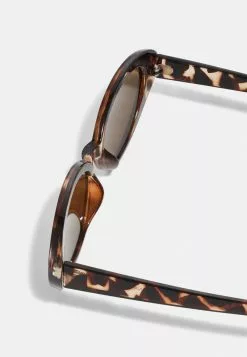 Even&Odd Damen Sonnenbrille - Brown 8 Even&Odd Damen Sonnenbrille - Brown -Even&Odd Verkäufe 2023 d5ccd5e1e53744f0a7624f433c94b1d0