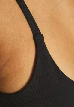 Even&Odd Top - Black | Damen 11 Even&Odd Top - Black | Damen -Even&Odd Verkäufe 2023 f3b9ffce78d54c6fa1eac66cb17ab933