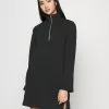 Even&Odd SWEAT HIGH NECK MINI DRESS WITH HALF ZIP THROUGH - Freizeitkleid - Black | Damen -Even&Odd Verkäufe 2023 ff1bb49db1a34eb6936bfa9d22157cbb